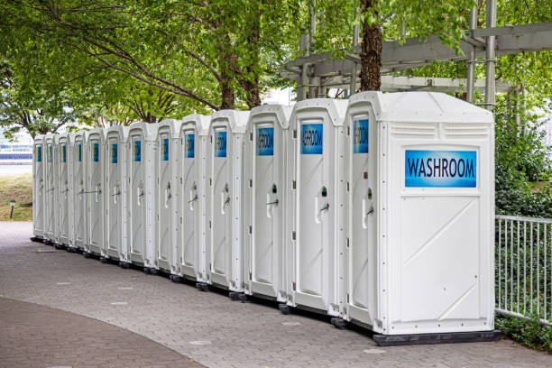 Best Porta potty rental near me  in Rock Hill, MO