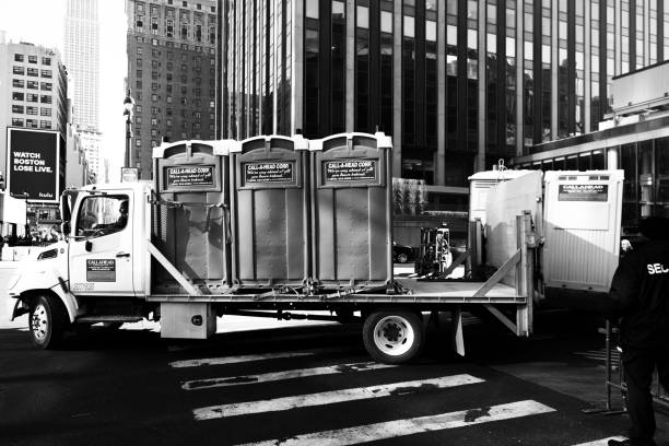 Best Portable restroom trailer rental  in Rock Hill, MO